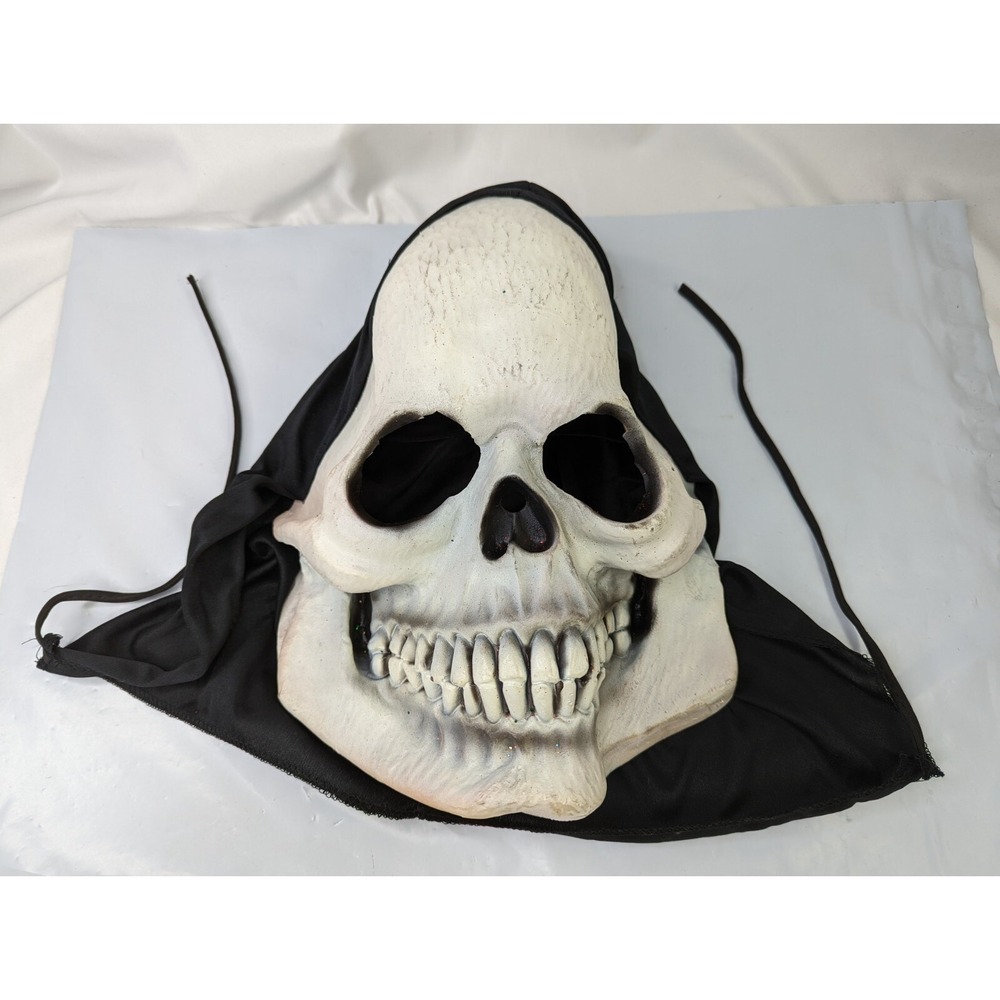 Skeleton Skull Halloween Mask Paper Magic Group‎ 1995
